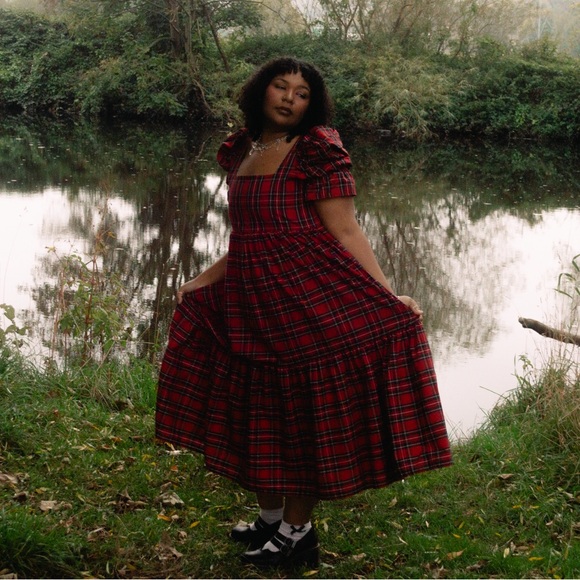 Meet your Posher, Maya - Picture 2 of 2